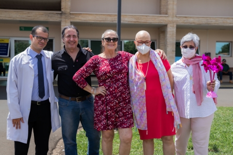 Campanha Outubro ms da sade da mulher valoriza mulheres em tratamento quimioterpico